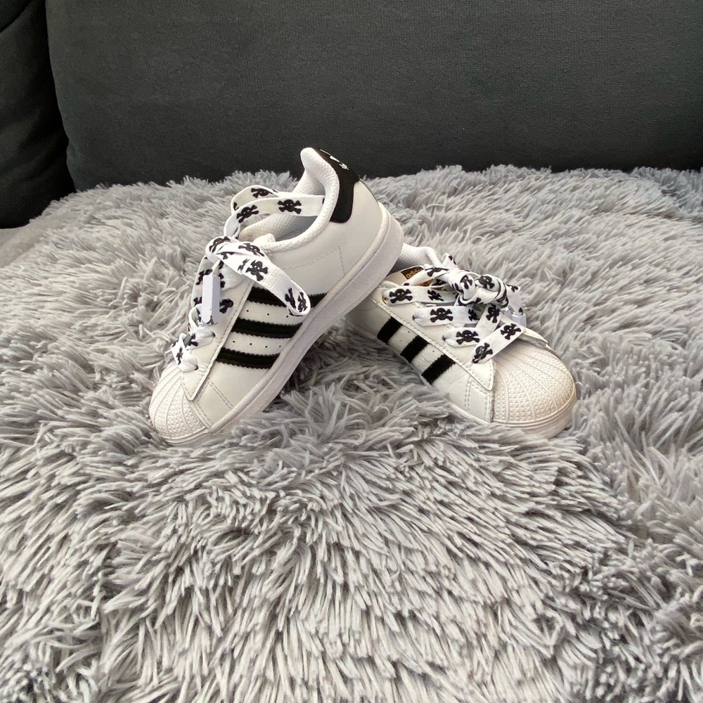 Kids Adidas Stan Smith vs superstar